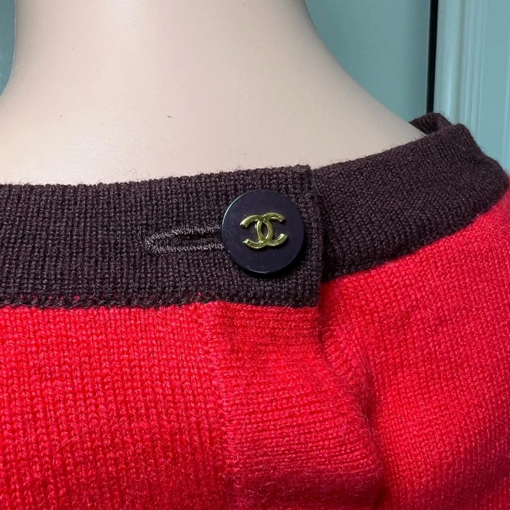 Chanel Vintage Spring 1995 Cashmere Red Crew Wool Sweater Top Shirt - Picture 3 of 12